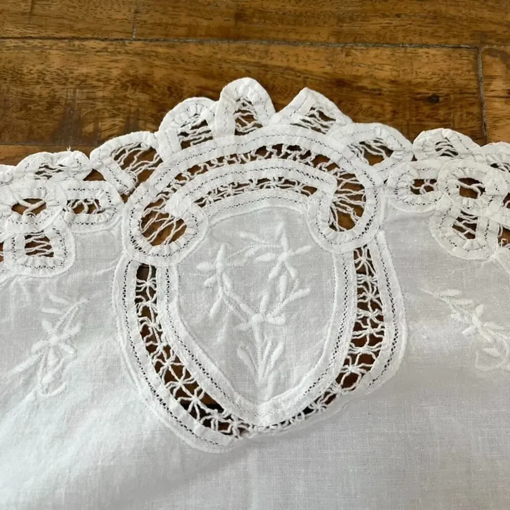 Vtg Envelope White Cotton Pillow Sham Lace Floral Cut Out Front Flap 27